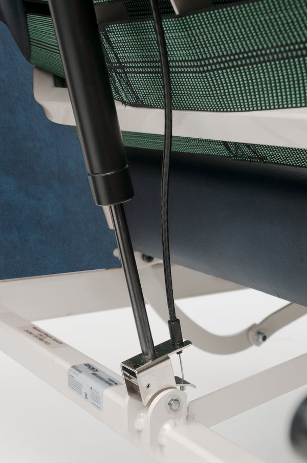 Gendron® Bariatric Clinical Care Recliner - 850 lb Weight Capacity | Graham-Field
